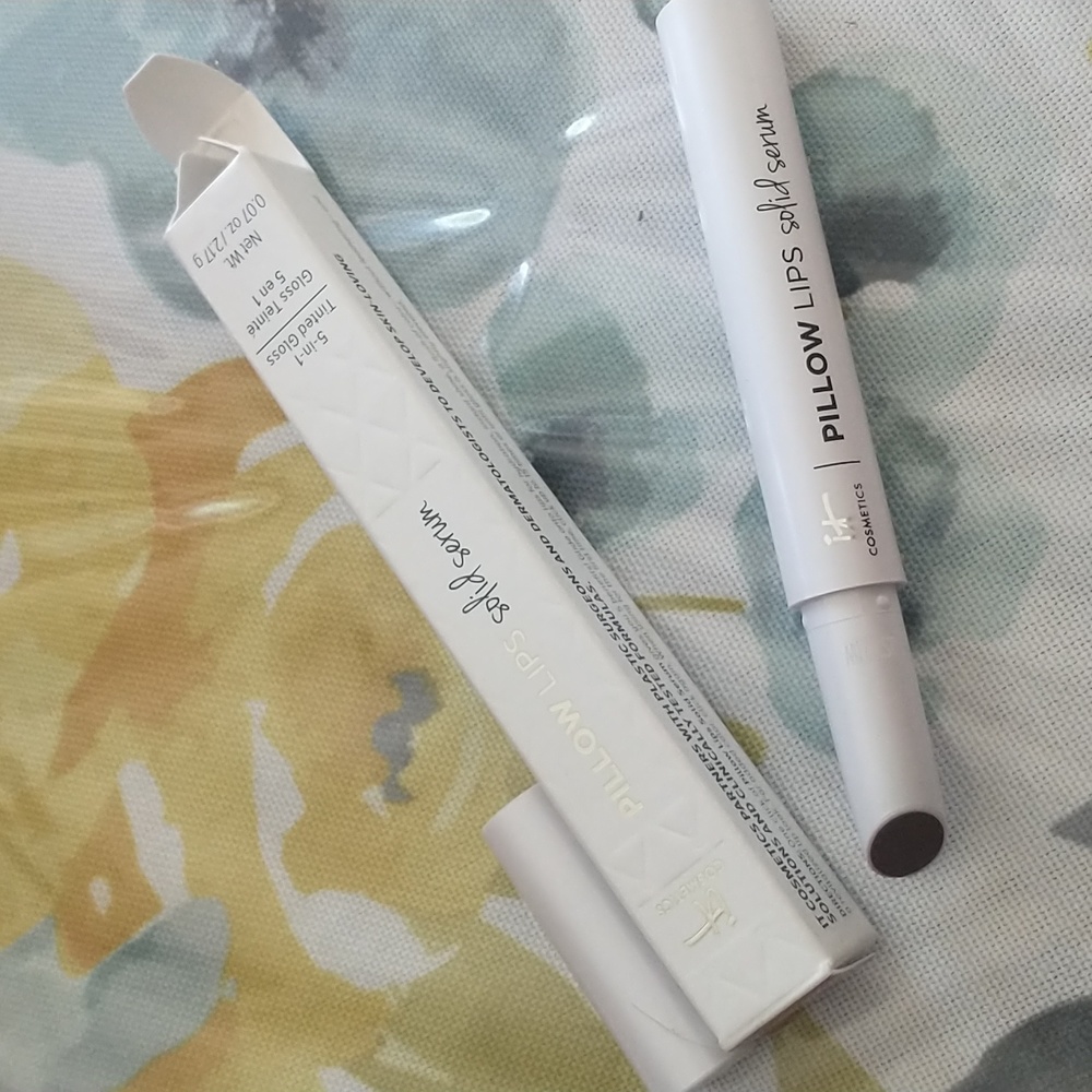It Cosmetics Gaze lipstick
